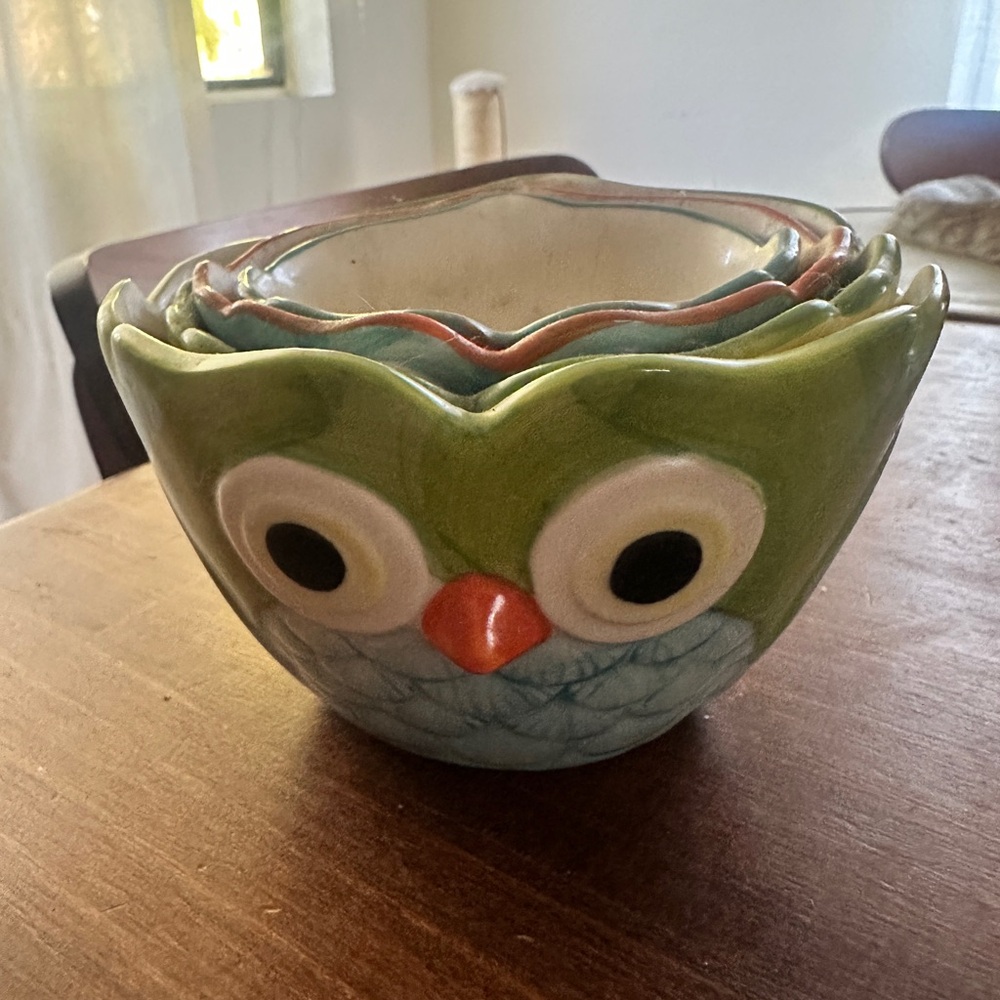 Anthropologie Owl Nesting Ceramic Bowls in Green, Blue and Orange Accents